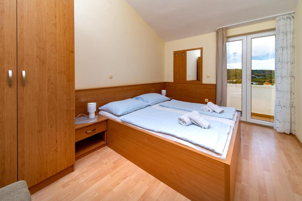 Apartment Stare Brajde Lopar